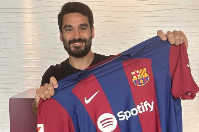 إلا ميسي.. قصة لابورتا رئيس برشلونة مع ضم اللاعبين فوق الثلاثين