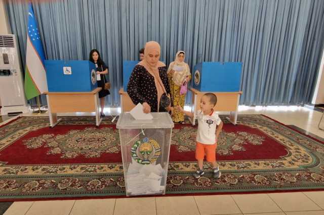 الأولى منذ تعديل الدستور لتمديد ولاية الحاكم.. بدء انتخابات رئاسية مبكرة في أوزبكستان وميرزاييف الأوفر حظا