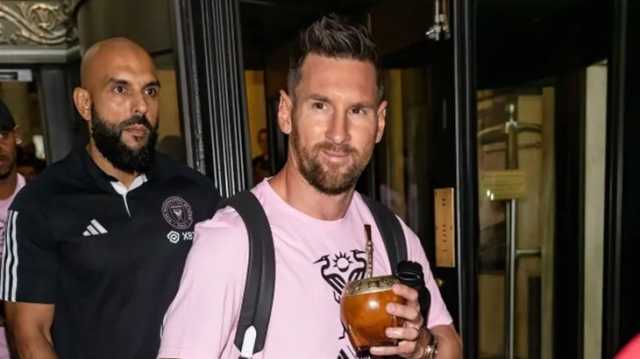 يرافقه كأنه ظله.. لماذا لفت حارس ميسي الشخصي الأنظار وأصبح حديث مواقع التواصل؟