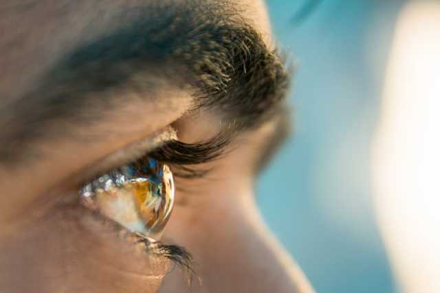 أوبتيك آي دي.. تقنية آبل للتعرف على القزحية