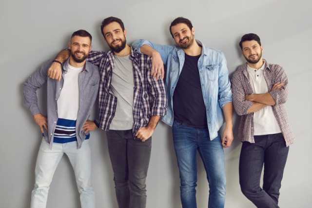 إنّما يُجنى الهدى من صُحبة الخِلّ الأمين.. الصداقة الافتراضية بين الوهم والحقيقة!