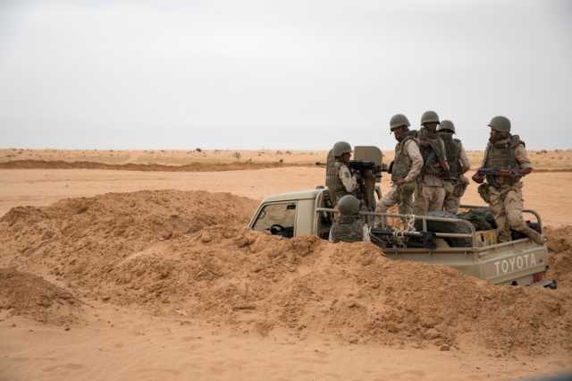 الجيش الموريتاني يبدأ مناورات على الحدود مع مالي