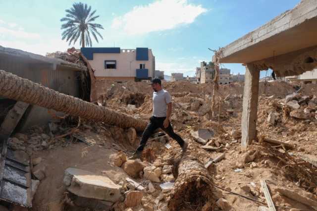 درنة المنكوبة.. ليبيون ما زال يحدوهم الأمل في العثور على ناجين