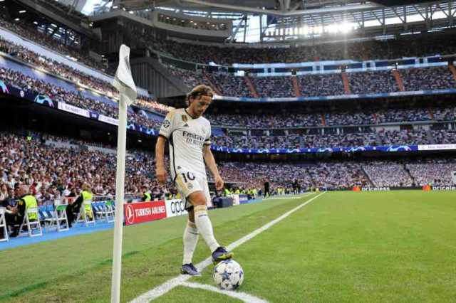 لوكا مودريتش نجم ريال مدريد غاضب