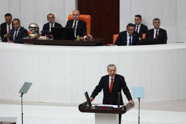 أردوغان يحذر الأوروبيين ويعد بدستور جديد
