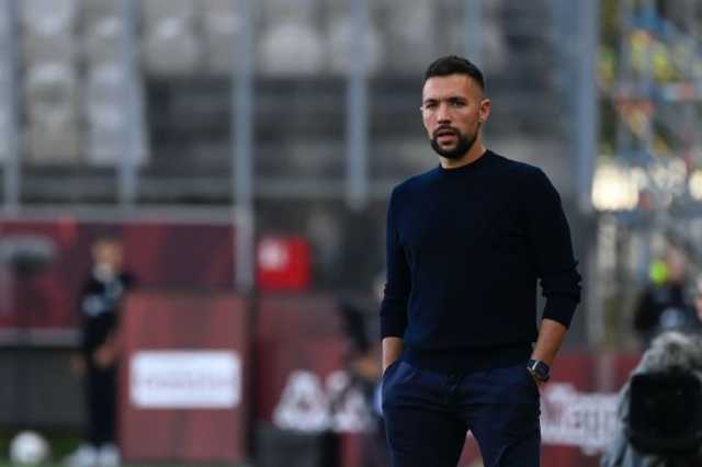 لم يلعب كرة القدم أبدا.. المدرب الإيطالي فاريولي يبدع مع نيس الفرنسي