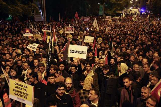 إسرائيل تدعو مواطنيها لمغادرة تركيا وتجلي بعض سفاراتها