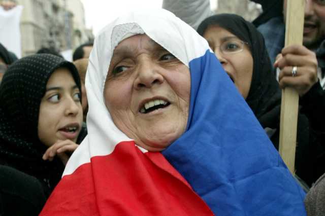 المسلمون في فرنسا بين مبادئ العلمانية وسياسات التمييز