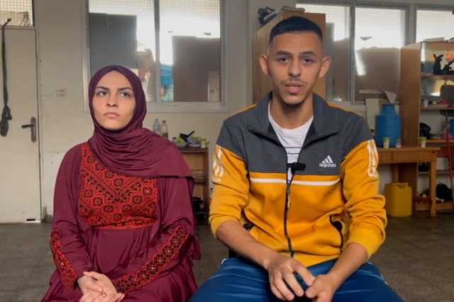 دمرت إسرائيل منزلهما.. عروسان يحتفلان بزفافهما في مدرسة بغزة