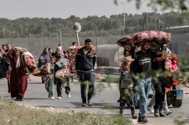فلسطينيون تحت القصف بجنوب غزة.. كل ما نتمناه الآن هو أن نقتل