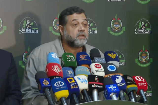 أسامة حمدان: إسرائيل ارتكبت 25 مجزرة خلال 48 ساعة
