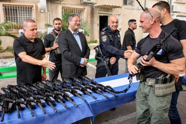 تقرير: أسلحة بن غفير وصلت إلى الفلسطينيين ونفذوا بها عمليات