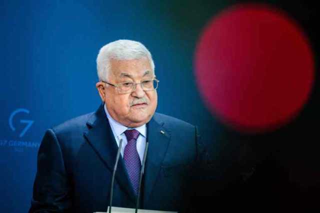 عباس لحماس: توقفوا عن إعطاء إسرائيل ذرائع لقصف غزة