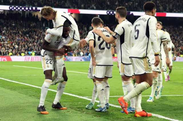 ريال مدريد يكتسح فياريال ويتصدر الليغا مؤقتا