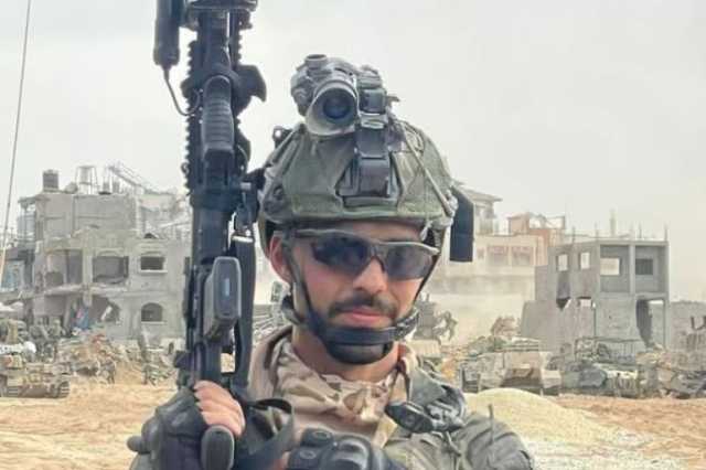 التقط صورا مع نتنياهو وغالانت.. لص إسرائيلي انتحل صفة عسكرية وسرق أسلحة بغزة
