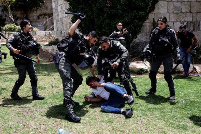 الاعتداء على الصحفيين بالقدس.. إذلال وتخويف لحجب الصورة