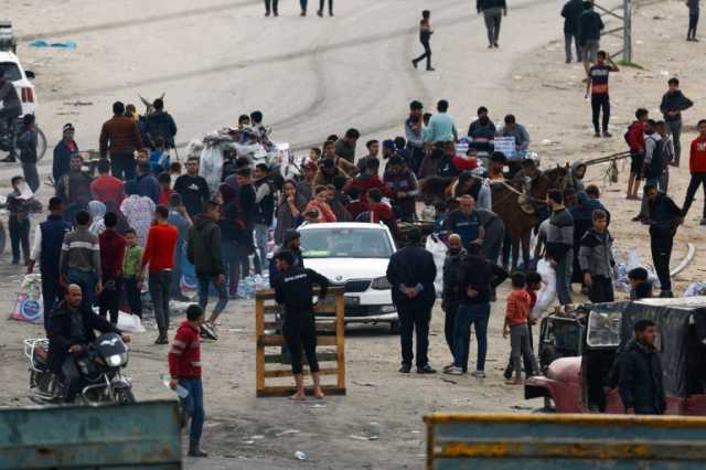دخول مساعدات لغزة من معبر كرم أبو سالم لأول مرة منذ بدء العدوان الإسرائيلي