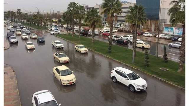 أربيل تتحدى الصيف بأجواء شتوية.. امطار غزيرة وعواصف رعدية (فيديو)