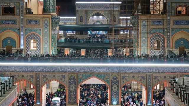 في النجف.. صحن فاطمة يحتضن آلاف الزوار (صور)