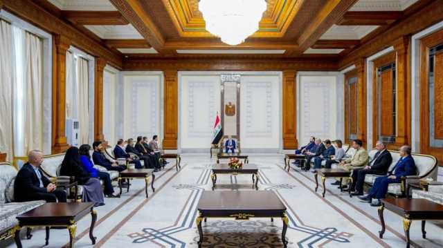 لتشجيع القطاع الخاص.. رشيد يؤكد ضرورة تحسين أوضاع العمال وحماية حقوقهم