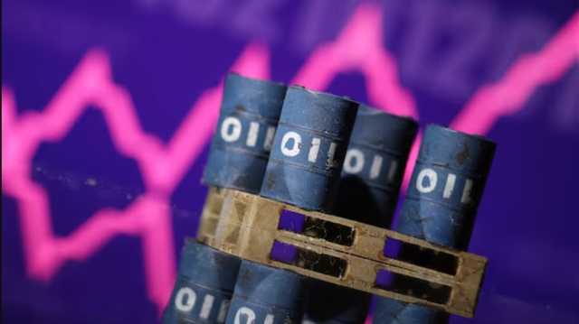 أسعار النفط تواصل رحلة هبوطها