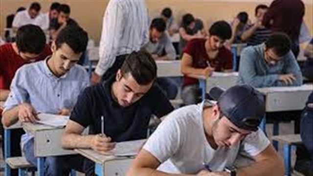 نصف مليون طالب يبدأ امتحانات الثالث المتوسط وقطع الانترنت لساعتين