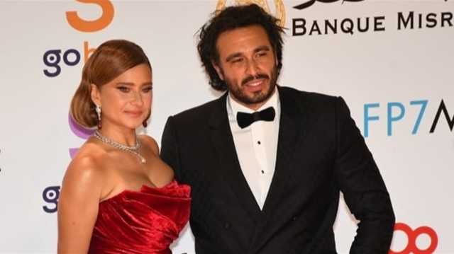 نيلي كريم تؤكد انفصالها عن هشام عاشور