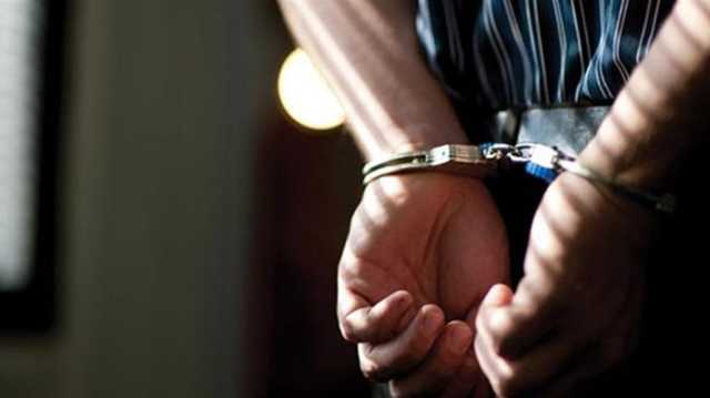 بغداد.. اعتقال شخصين انتحلا صفة (عقيد ومقدم) للنصب وتجارة المخدرات