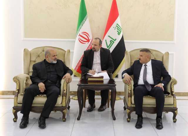 وزير الداخلية الإيراني يصل بغداد