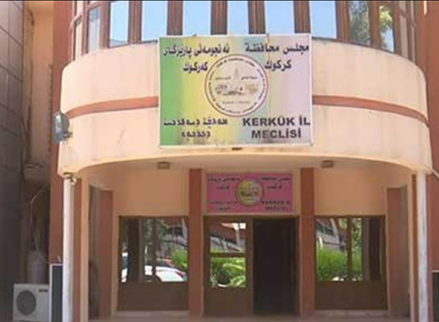 بعد تفاقم أزمة إدارة محافظة كركوك.. حزب تركماني يقترح حلًا