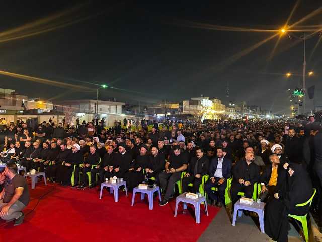 بالصور.. حشود صدرية كبيرة تقيم مهرجانا مركزيا لـشهداء عاشوراء في اقتحام الخضراء