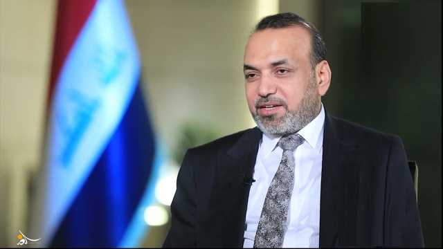 وزير العمل يوقف البحث الاجتماعي واصدار بطاقات للمستفيدين المشمولين بالحماية