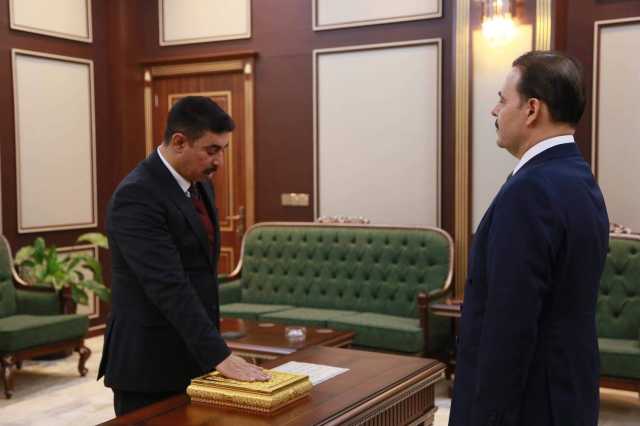 أعضاء مجلس نينوى الفائزين يؤدون القسم القانوني.. صور