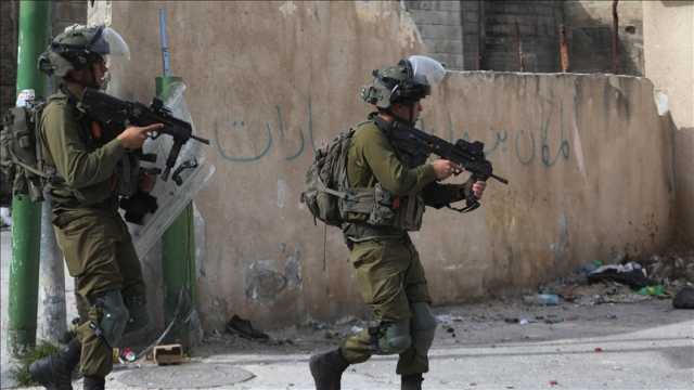 استشهاد 15 فلسطينيًا وإصابة نحو 20 في الضفة وغزة