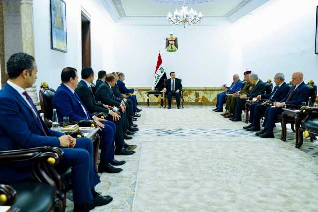 السوداني يعلن تقديم نحو 40 طلباً لإنشاء مصانع أدوية محلية في العراق