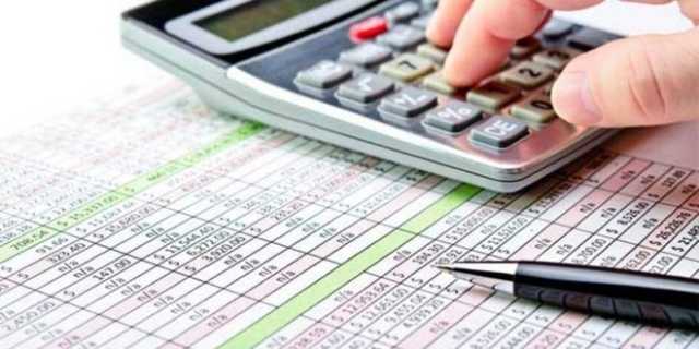 بعد اتساع عجز الموازنة.. اقتصادي يدق ناقوس الخطر ويحذر من أزمة مديونية- عاجل