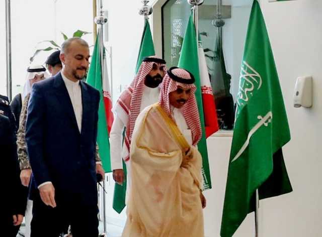 وزير الخارجية الإيراني يزور السعودية غداً لاجتماع طارئ