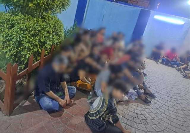 حملة أمنية بـالفضل والكفاح تنتهي بالقبض على 33 مخالفًا ومطلوبًا وايداعهم التوقيف