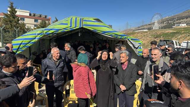 استمرار الاعتصام للكوادر التربوية في السليمانية احتجاجا على تأخر صرف الرواتب