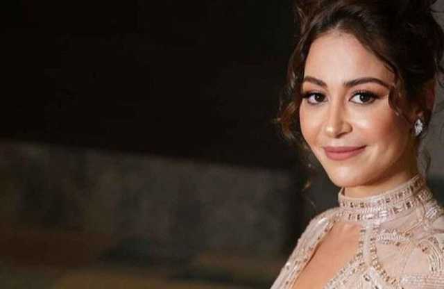 منة شلبي تشعل السوشيال ميديا بصورة غامضة