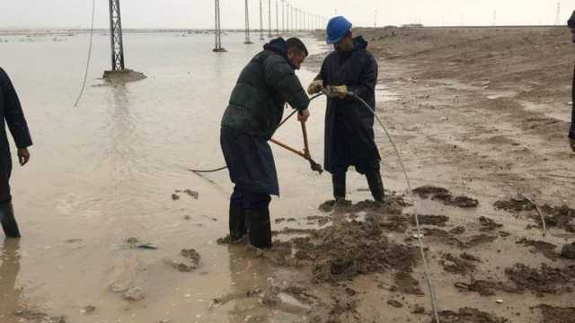 لمواجهة الأمطار.. وزير الكهرباء يوجه بفتح المخازن وتأمين الصيانة العاجلة