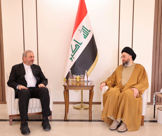 الحكيم والسفير الإيراني يبحثان الاستقرار في المنطقة