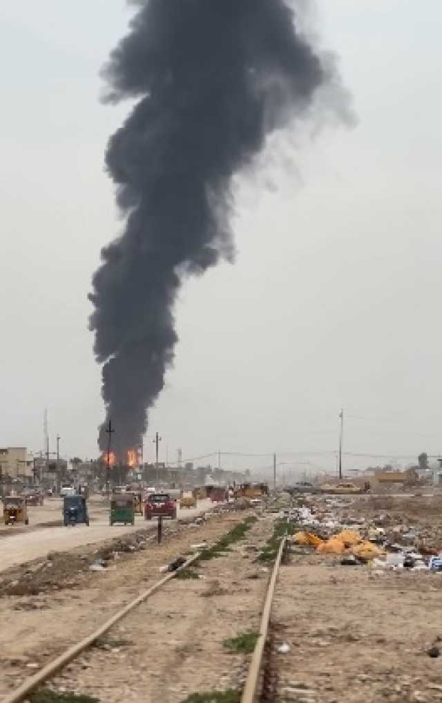 حريق كبير يلتهم معمل الاسفنج في منطقة الشعلة (فيديو)