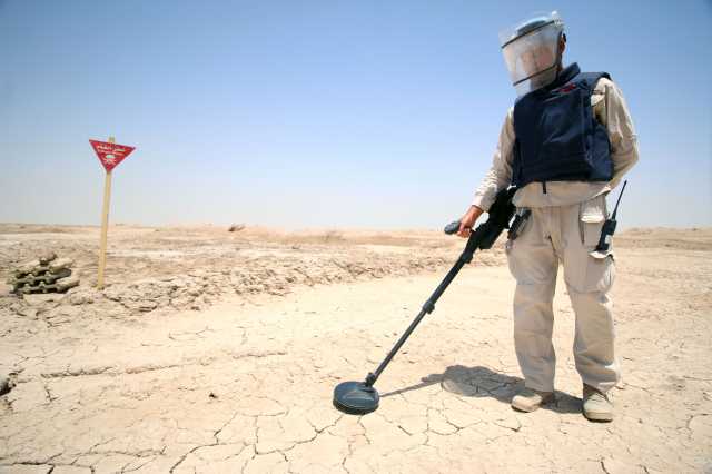 البيئة: تطهير مساحة 4600 كيلو متر مربع من الألغام في العراق