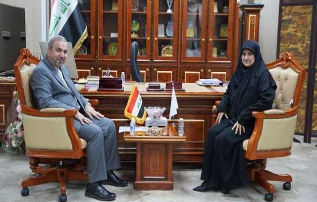 إيران والعراق يبحثان تنفيذ الاتفاقيات الموقعة في مجال الاتصالات