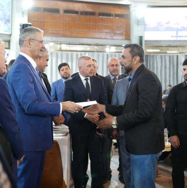 توزيع قرابة 6600 قطعة أرض بين منتسبي شركة نفط البصرة