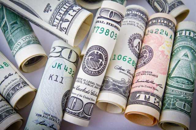 انخفاض الدولار على نطاق واسع وسط تراجع عوائد السندات الأمريكية