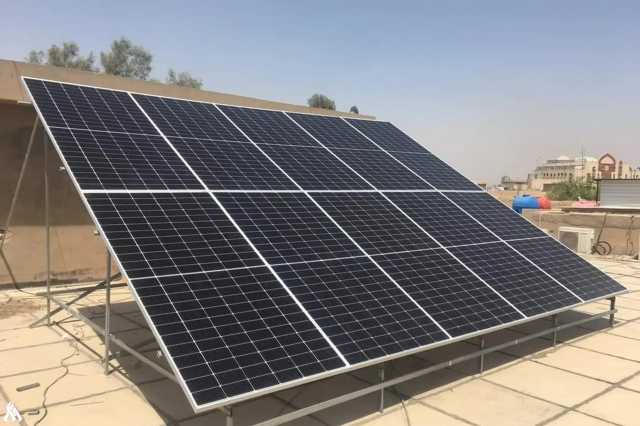 فريق الطاقة المتجددة: المباشرة بتطبيق منظومة الطاقة الشمسية على 5 آلاف بناية حكومية