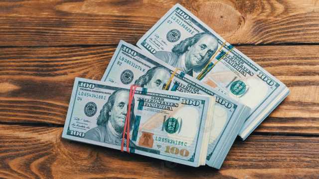 عند الافتتاح.. قائمة بأسعار الصرف في بغداد