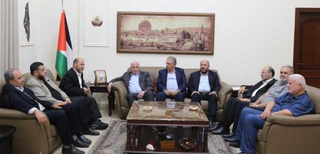 لقاء عاصف بين فتح وحماس ثم توافق على خريطة طريق في عين الحلوة